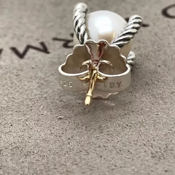 David Yurman 10mm Pearl Diamond Studs Butterfly - Picture 4 of 4